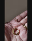 Boucle d'oreille TRUST
